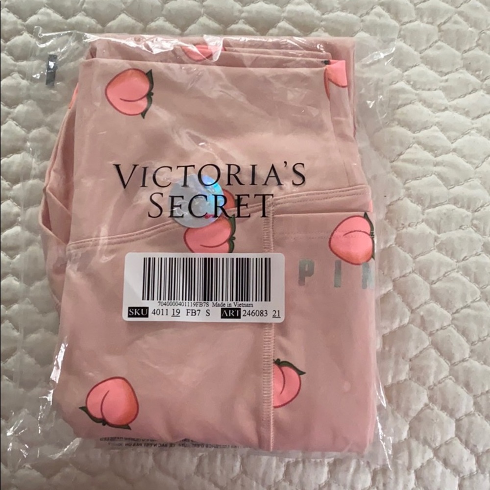 Victoria Secret Peach Leggings